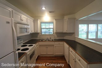 4415 S Parkway Dr in Olathe, KS - Building Photo - Building Photo