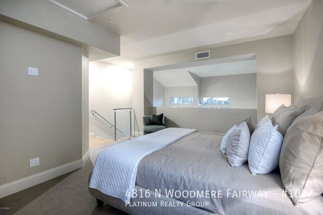 4816 N Woodmere Fairway in Scottsdale, AZ - Foto de edificio - Building Photo