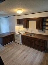 2039 Kensington St, Unit A in Harrisburg, PA - Foto de edificio - Building Photo