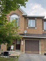 521 Louis Toscano Dr in Ottawa, ON - Building Photo