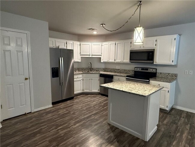 property at 318 E Pickens Rd