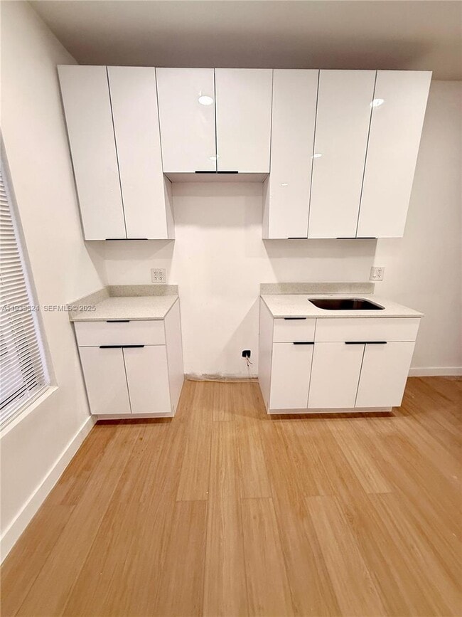 125 SW 19th Ave in Miami, FL - Building Photo - Building Photo