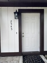 2545 Conroy Dr in West Palm Beach, FL - Building Photo - Building Photo