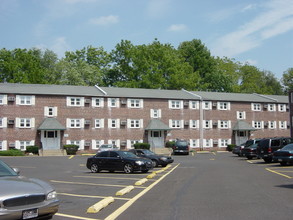 Station Walk Apartments in Philadelphia, PA - Building Photo - Building Photo