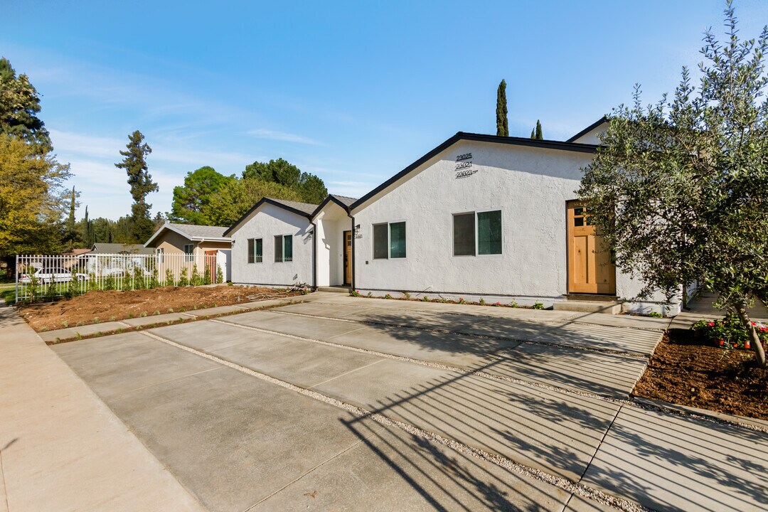 23025 Cohasset St, Unit 23021 in West Hills, CA - Building Photo