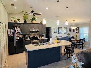 1139 SW 18th Ave in Cape Coral, FL - Building Photo - Building Photo