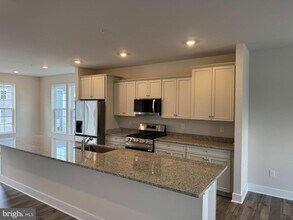 1872 Ritter Dr in Woodlawn, MD - Building Photo - Building Photo