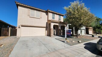 42564 W Palmyra Ct in Maricopa, AZ - Building Photo