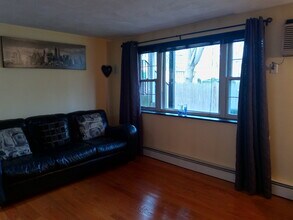 99 Pleasant St in Watertown, MA - Building Photo - Building Photo