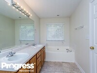 275 Chestnut Dr photo'