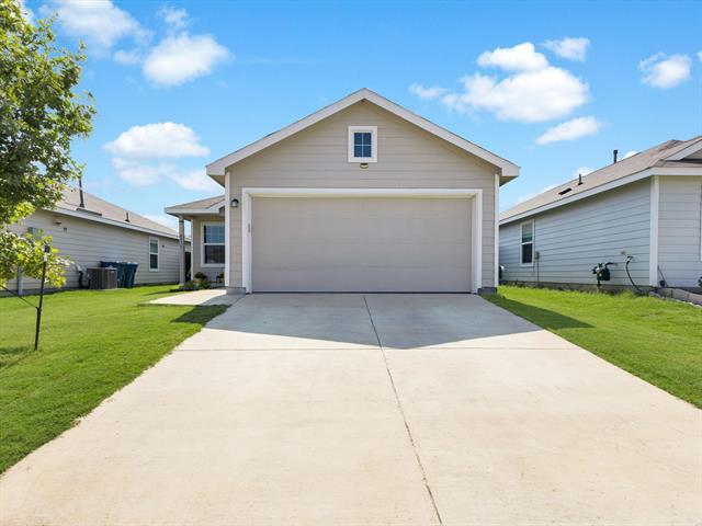 4435 Culrin Wy in Heartland, TX - Building Photo