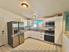 3310 W Calle Toronja in Tucson, AZ - Building Photo - Building Photo