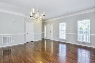 5324 Sapphire Springs Dr in Knightdale, NC - Foto de edificio - Building Photo