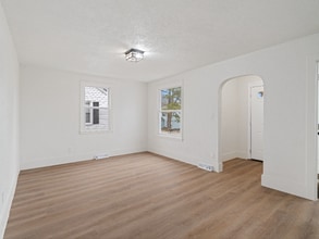 1834 Dimple Ct in Columbia, TN - Building Photo - Building Photo