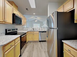 105 Bristol View Cir in Winston-Salem, NC - Building Photo - Building Photo