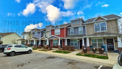375 Sam Houston Cir in Clarksville, TN - Building Photo - Building Photo