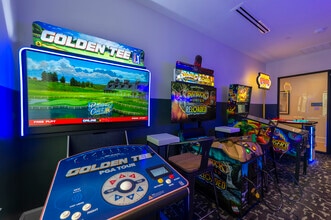 Domain Huntsville in Huntsville, TX - Building Photo - Building Photo