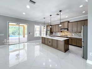 28892 Perilli Pl in Zephyrhills, FL - Building Photo - Building Photo