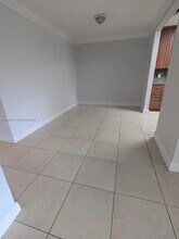 2323 Van Buren St in Hollywood, FL - Building Photo - Building Photo