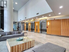 15-1015 Windermere Ave in Toronto, ON - Building Photo - Building Photo