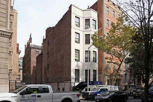 3 E 63rd St Apartments