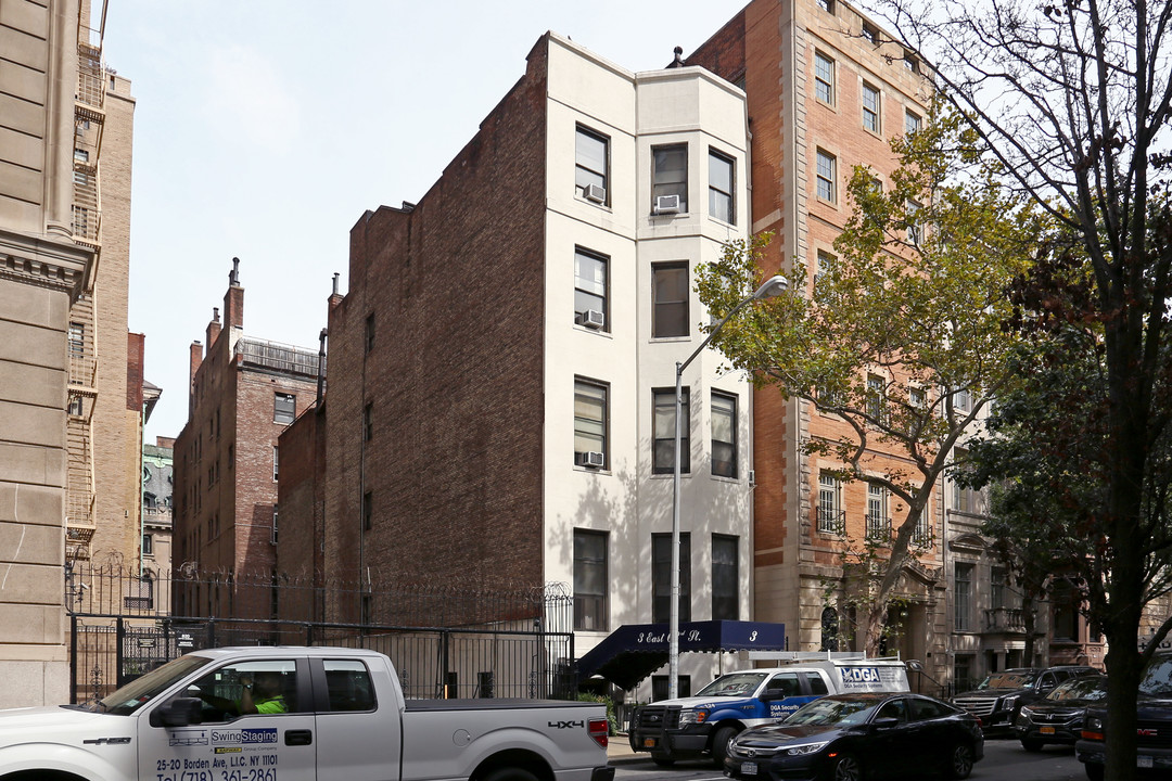 3 E 63rd St in New York, NY - Building Photo