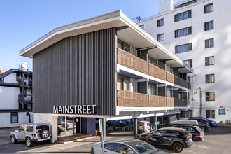 Downtown Edmonton Apartments in Edmonton, AB - Building Photo - Building Photo