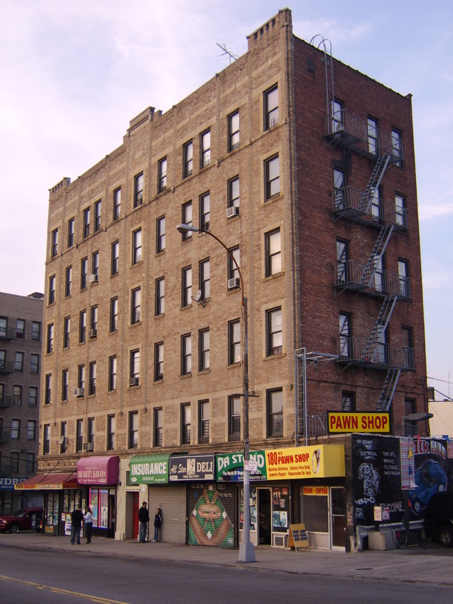 481-493 E 180th St in Bronx, NY - Building Photo - Building Photo