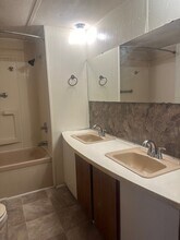 274850 E County Rd 41 in Lahoma, OK - Building Photo - Building Photo