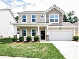 9709 Long Hill Dr in Charlotte, NC - Building Photo