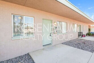 1518 E Hedrick Dr in Tucson, AZ - Foto de edificio - Building Photo