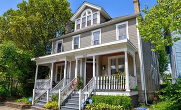 1050 Oak St, Unit 52 in Columbus, OH - Building Photo - Building Photo