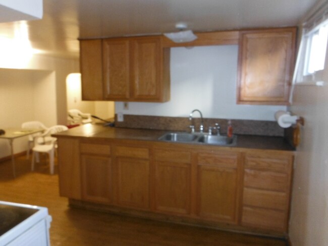1005 Broad Ave NW-Unit -100 in Canton, OH - Building Photo - Building Photo