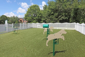 Abbotts Creek Apartments in Kernersville, NC - Building Photo - Building Photo
