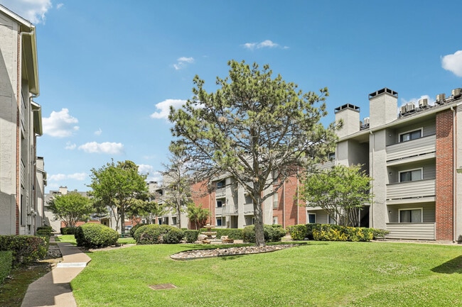 Claro Court in Dallas, TX - Building Photo - Building Photo