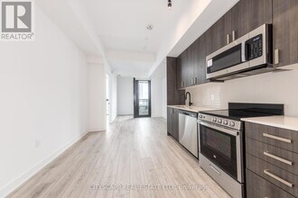 758 Dovercourt Rd in Toronto, ON - Building Photo - Building Photo