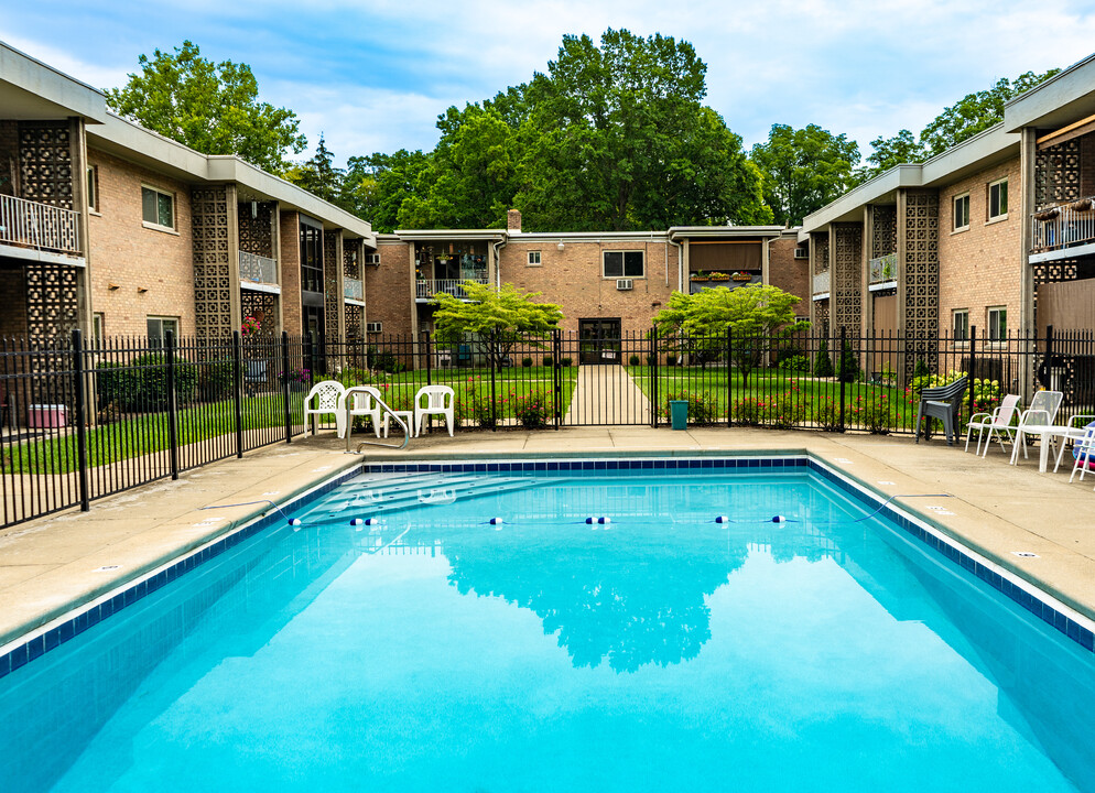 Fountain Villa Apartments in Cincinnati, OH - Building Photo