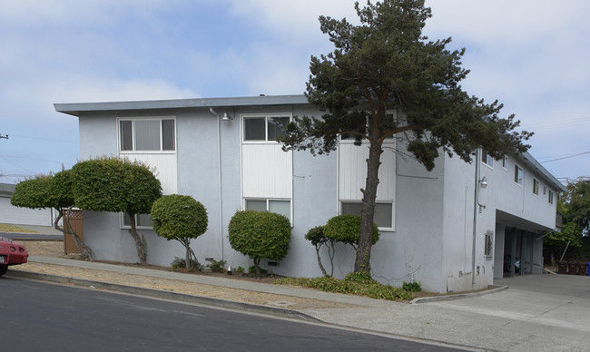 3100 Shane Dr in Richmond, CA - Building Photo - Building Photo