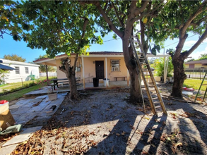 5451 SW 5th Terrace in Coral Gables, FL - Building Photo - Building Photo