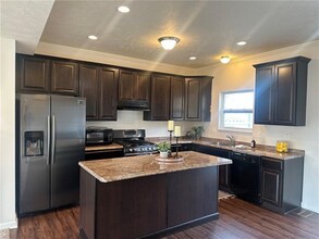 248 Grace Manor Dr in Coraopolis, PA - Building Photo - Building Photo