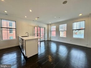 263 N 3rd St in Philadelphia, PA - Building Photo - Building Photo