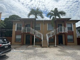 128 W 21st St in Hialeah, FL - Building Photo