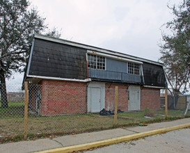 7700 Downman Rd in New Orleans, LA - Building Photo - Building Photo