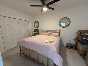 260 NW 132nd Ave in Miami, FL - Building Photo - Building Photo