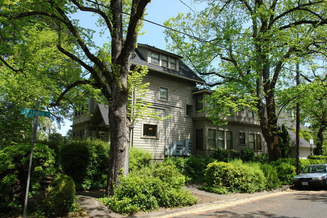 Vista Apartments in Portland, OR - Foto de edificio