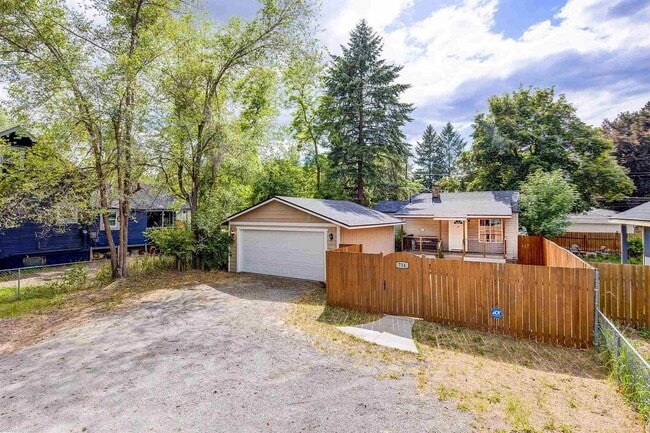 property at 714 S Freya St