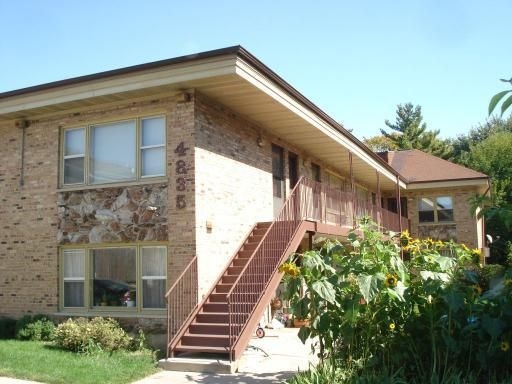 4835 Belmont Rd in Downers Grove, IL - Building Photo