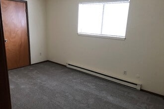 Carroll Street Apartments in Akron, OH - Building Photo - Building Photo