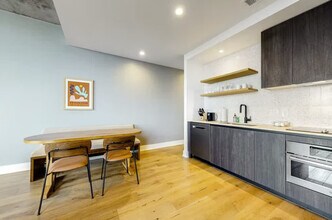 48 East Ave in Austin, TX - Building Photo - Building Photo