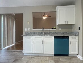 6350 Klondike River Rd in Stonecrest, GA - Building Photo - Building Photo